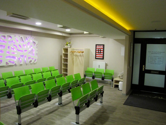 Waiting room Dr. Koch